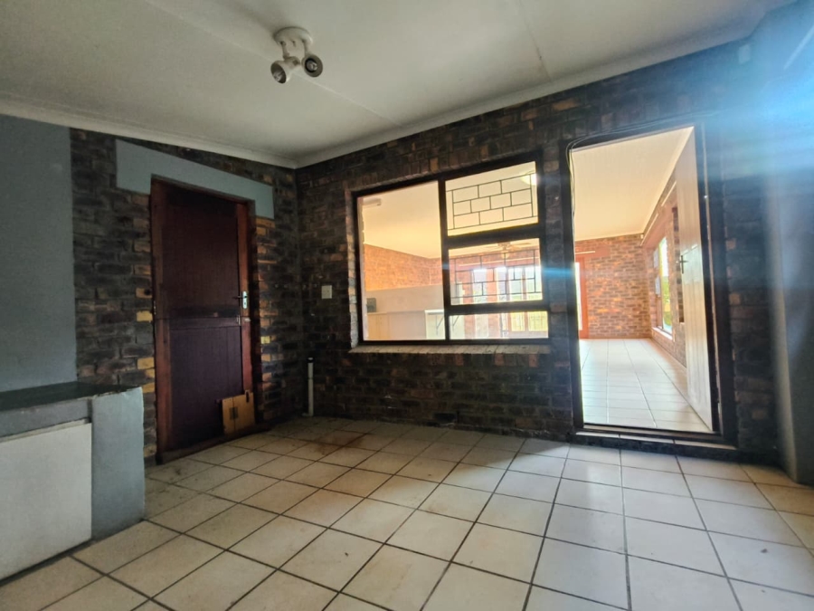 3 Bedroom Property for Sale in Wavecrest Eastern Cape
